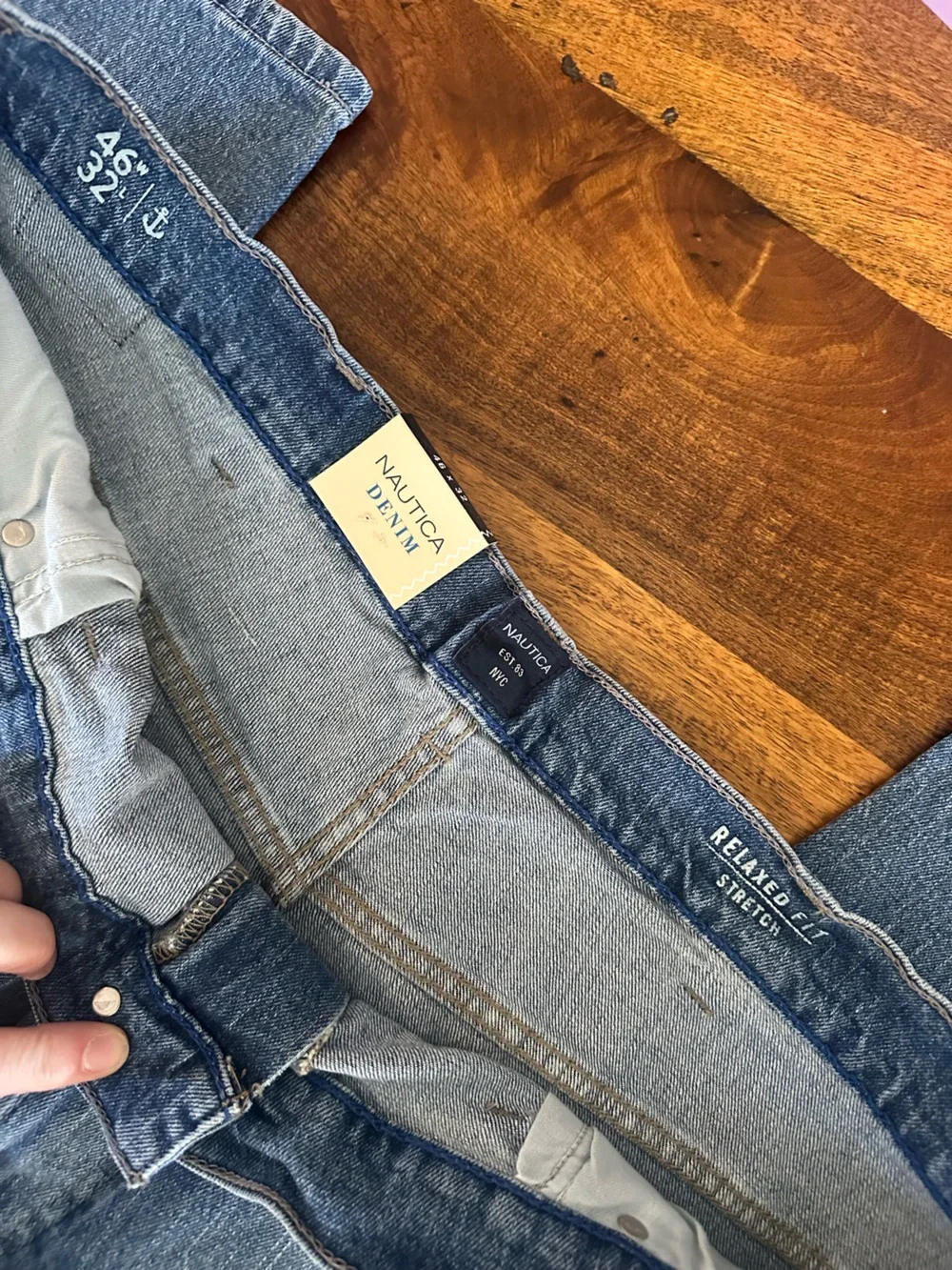 Nautica relaxed fit men’s jeans 46 W 32 L New with tags
